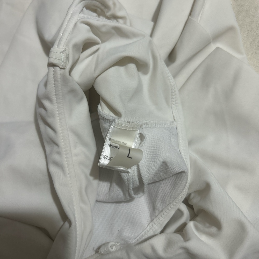 White Off Shoulder Ruffle Swim Top Romantic Style - Picture 4 of 4